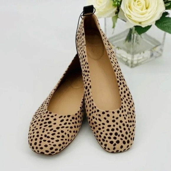 Universal Thread Shoes - Universal Thread Animal Print Flats Leopard Ballet Flats Multicolor Size 6